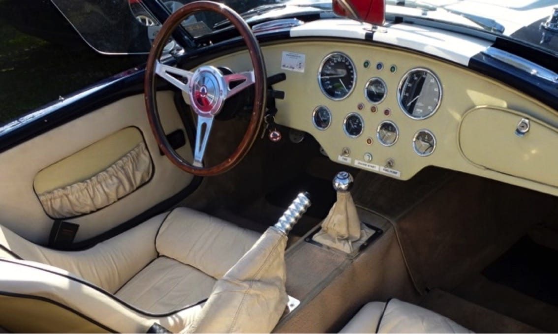 Rétro Balades Location AC Cobra île d'Oléron