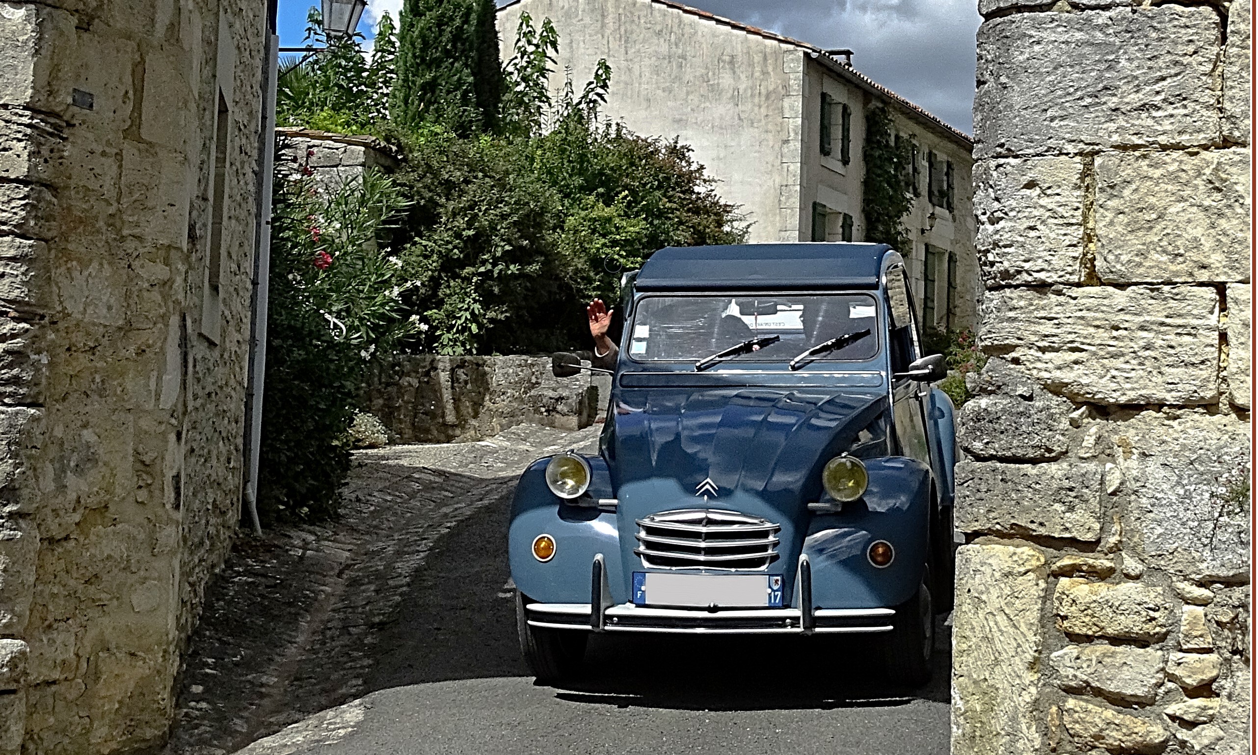 Location Citroën 2CV La Rochelle île de Ré