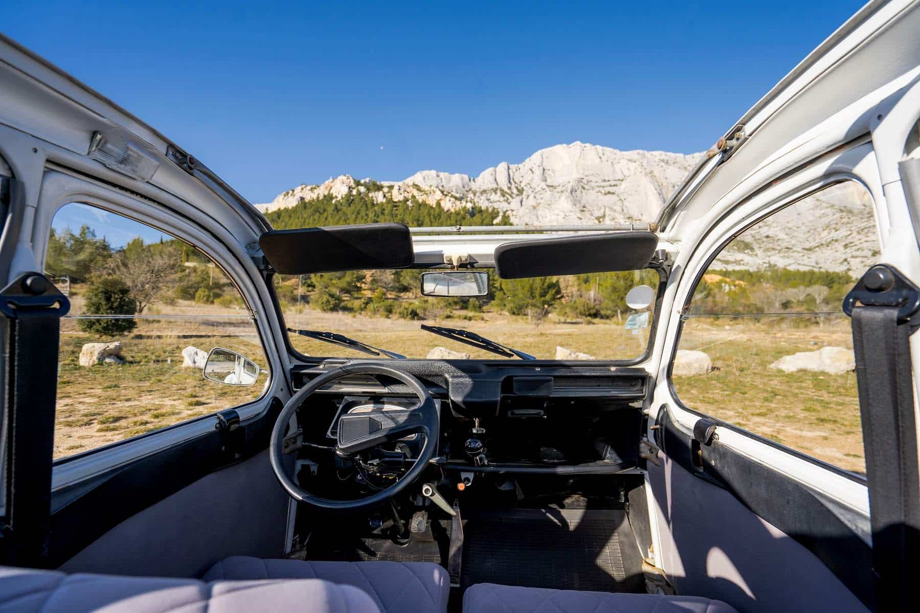 Rétro Balades Location Citroën 2CV
					