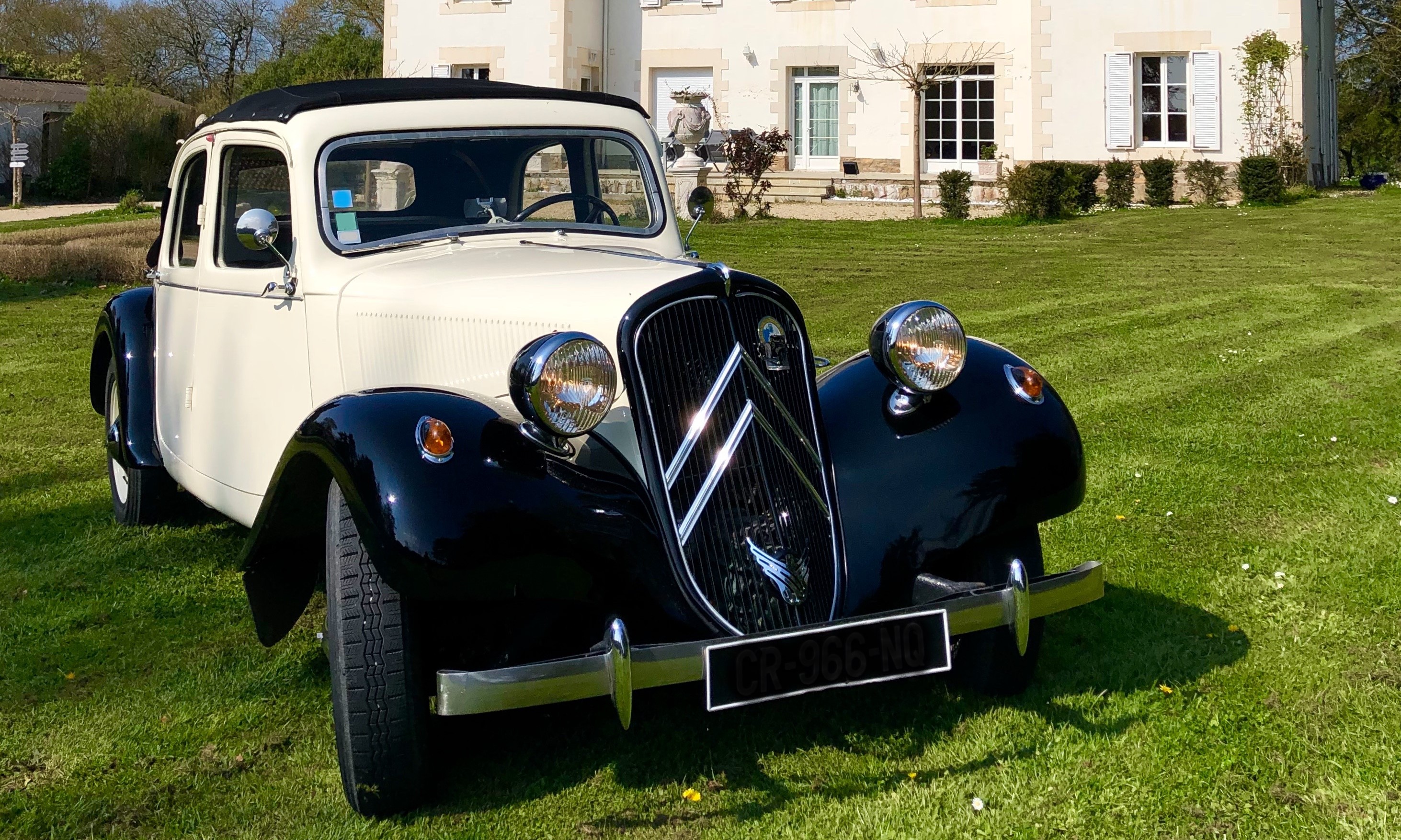Rétro Balades location Citroën Traction Saint Viaud