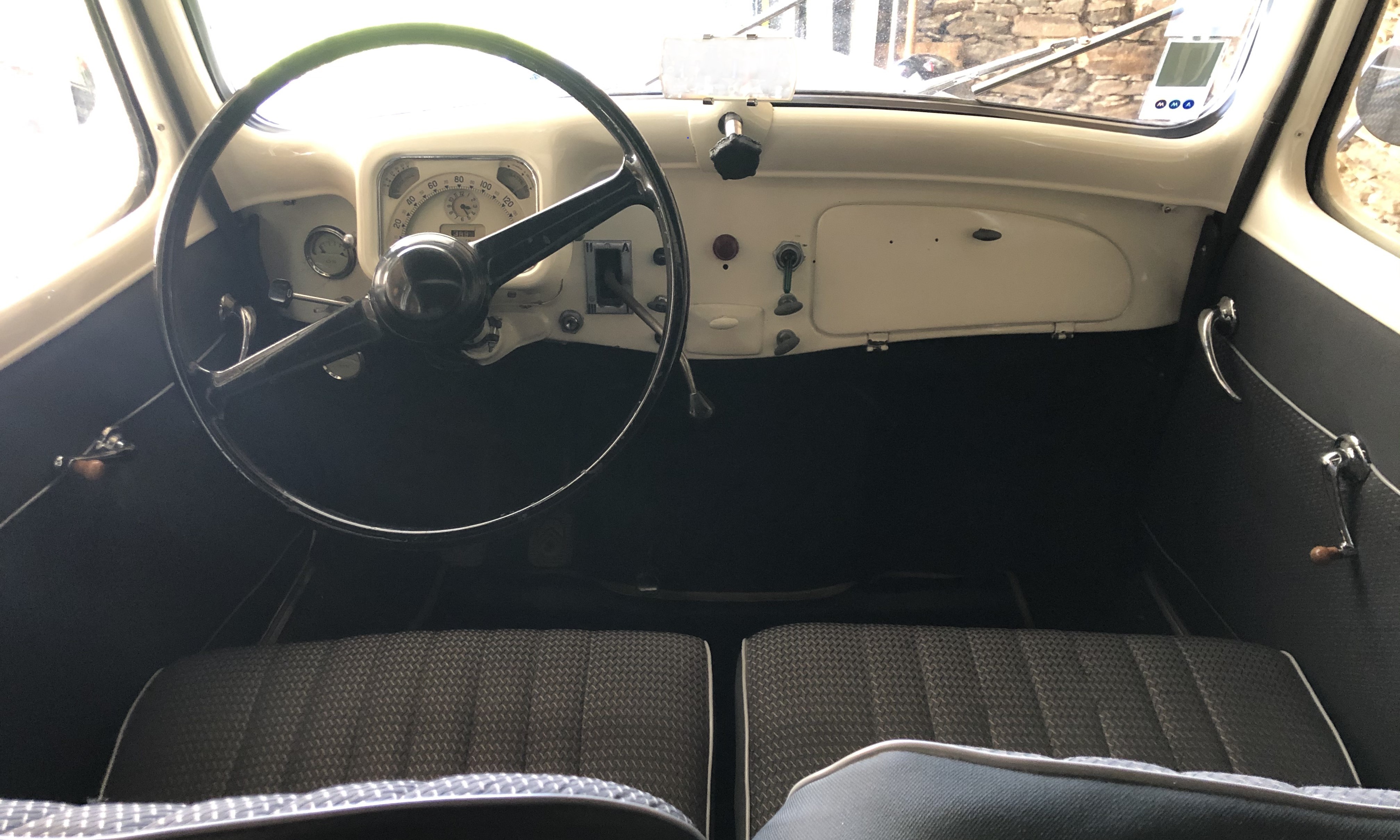 Rétro Balades Location Citroën Traction