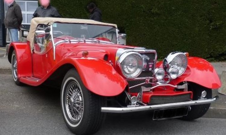 Rétro Balades Location Jaguar Panther J72
