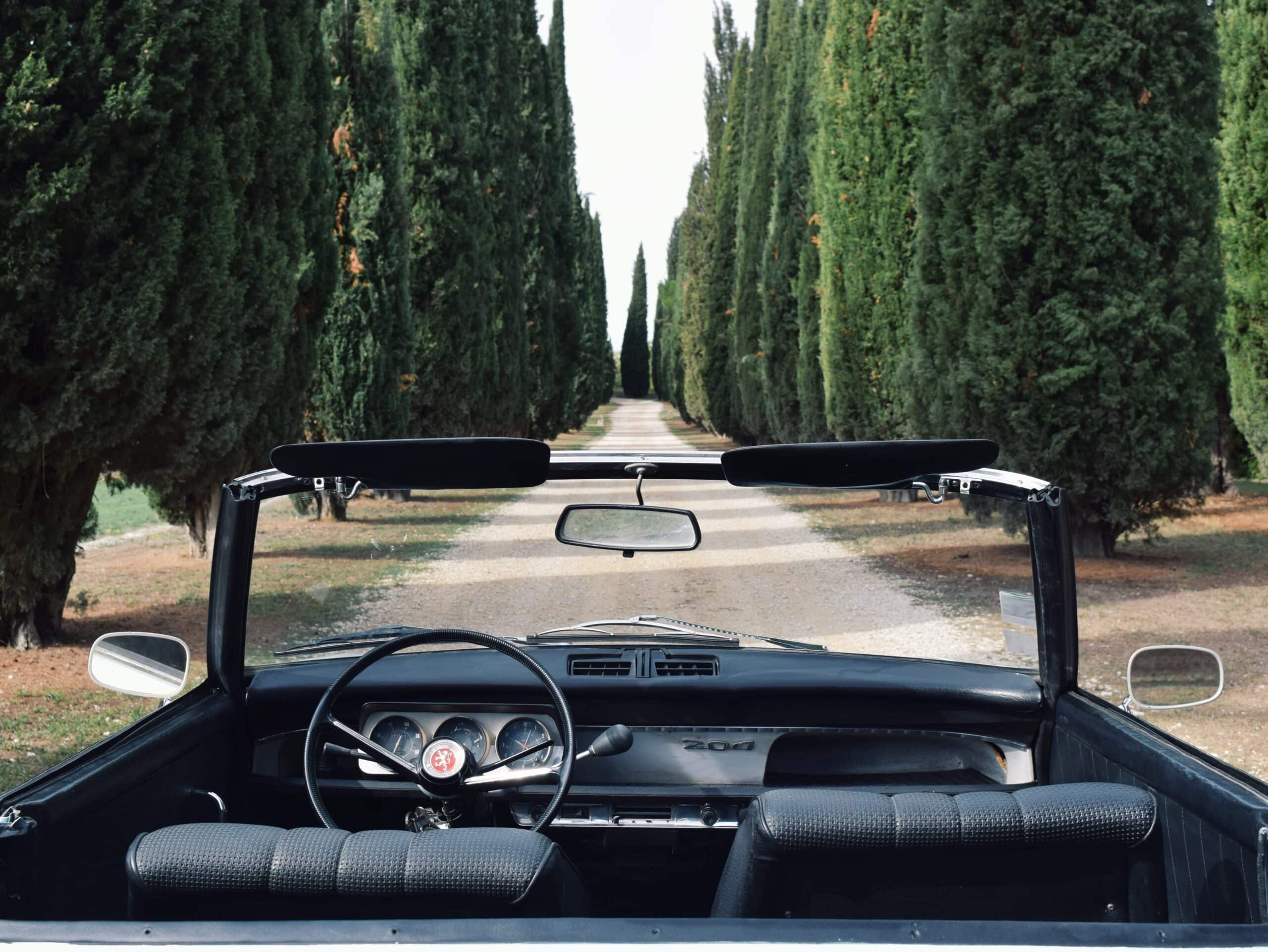 Rétro Balades Location Peugeot 204
					