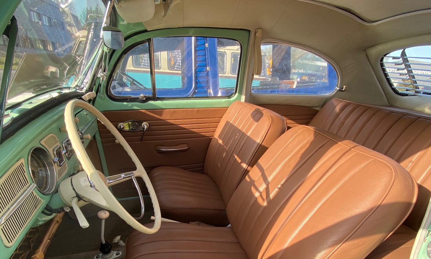 Rétro Balades Location Volkswagen Coccinelle île d'Oléron